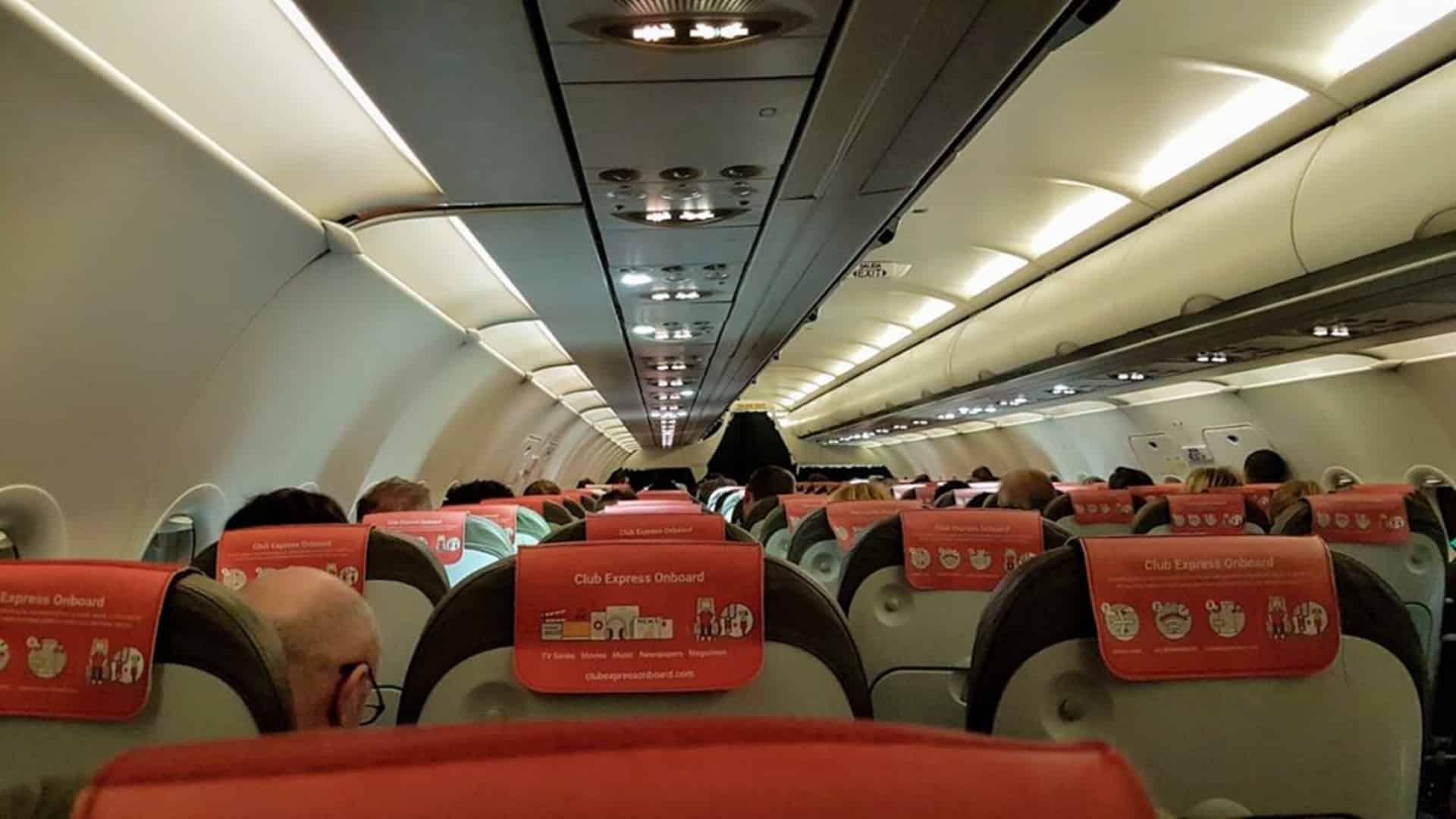 Aerolínea KLM reduce en un 60% su emisión de desperdicio gracias a la Inteligencia Artificial