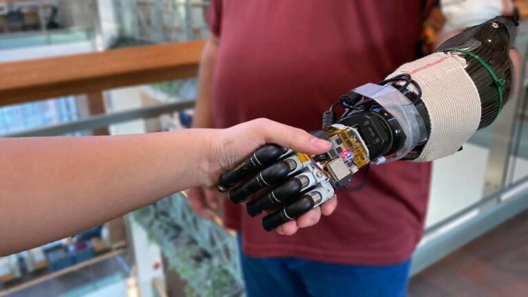 Mano robótica