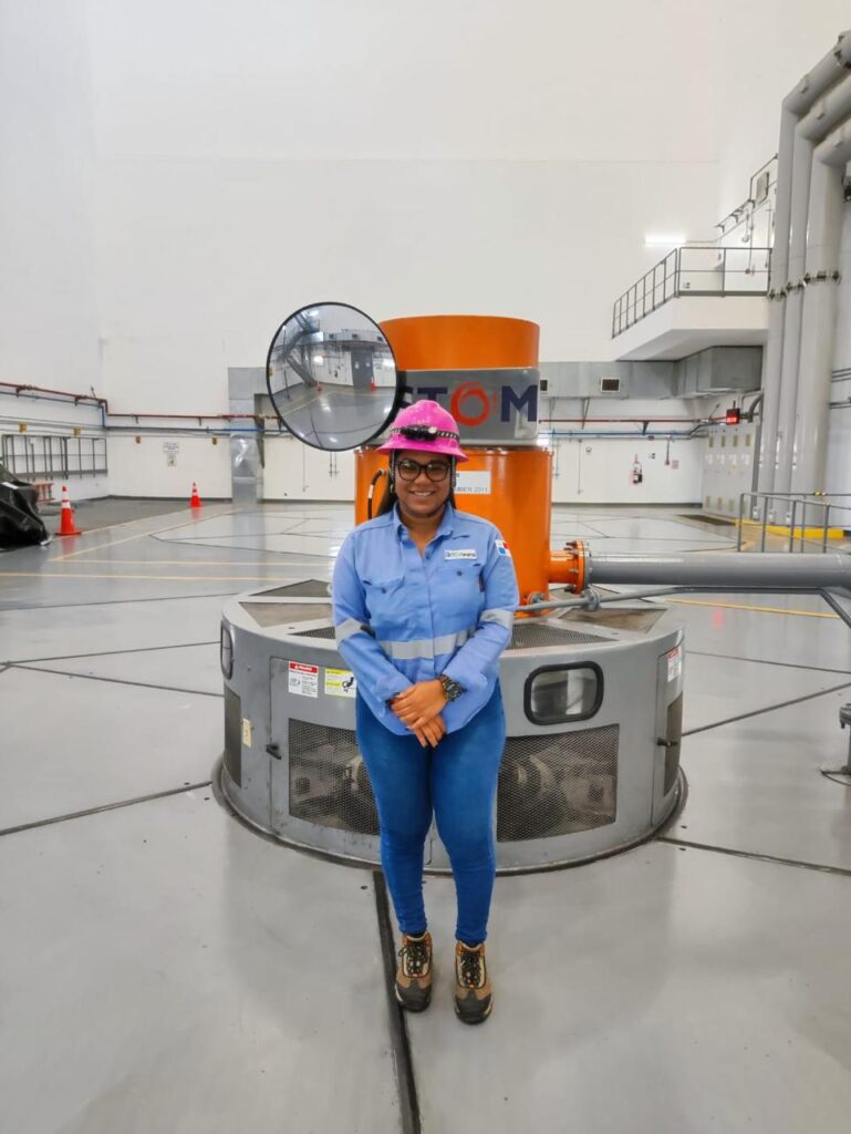 Nitbelle Aizprúa una mujer que no le teme a los riesgos