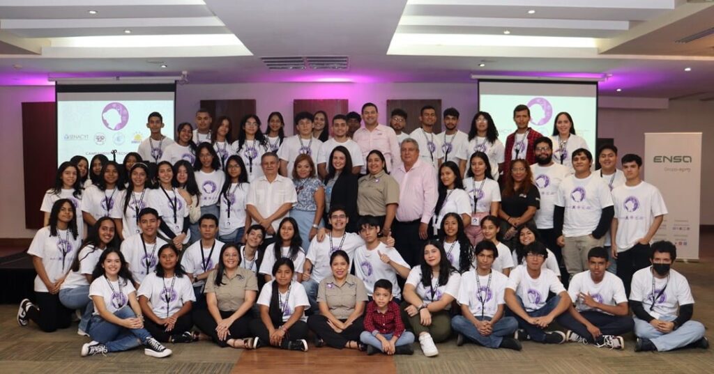 Campamento tecnológico