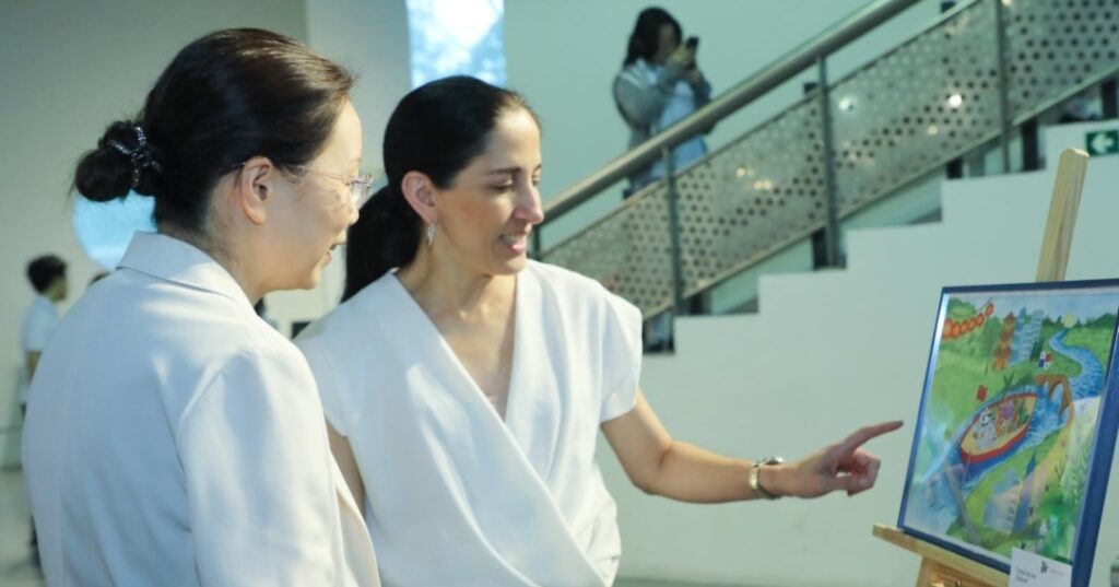 Diálogo entre dos canales