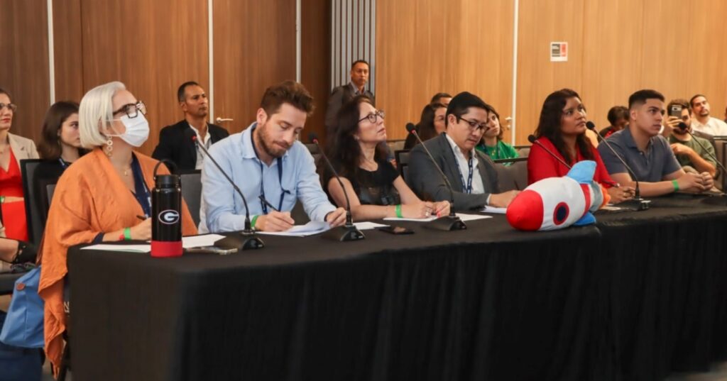 Reto círculo plástico