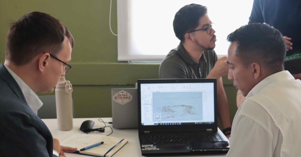 Ciencias y Tecnologías Geoespaciales en Senacyt