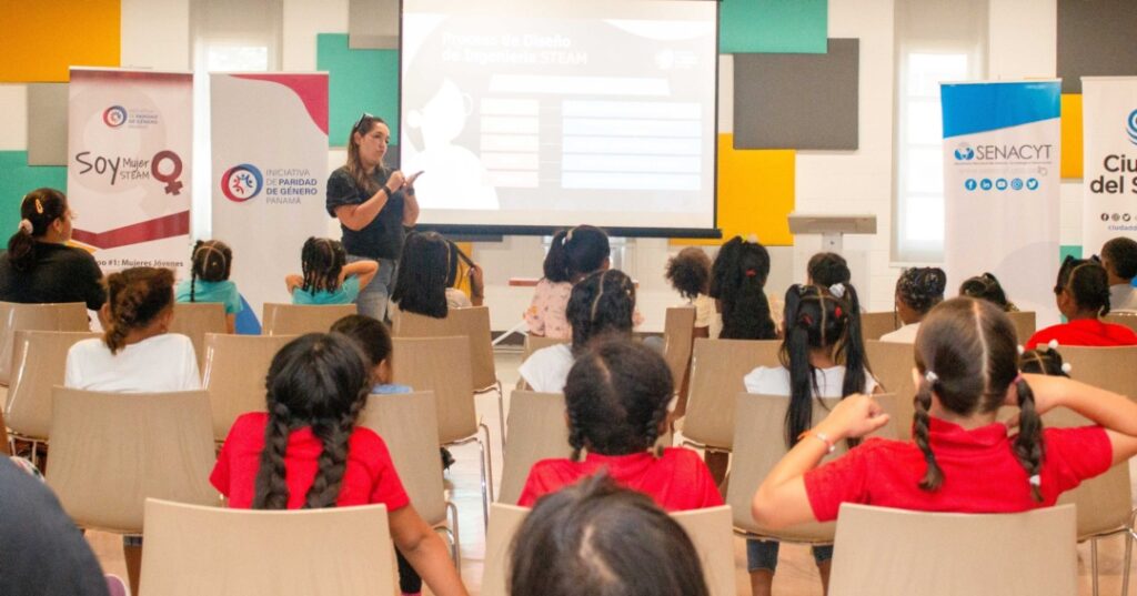 Verano al aire libre en ciudad del saber