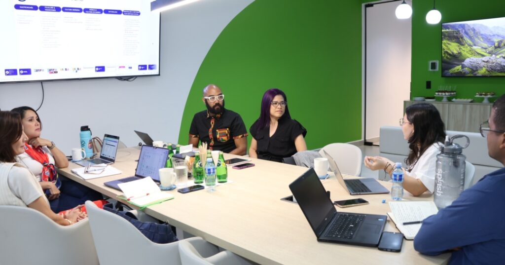 Reseñas de Nuestra Identidad