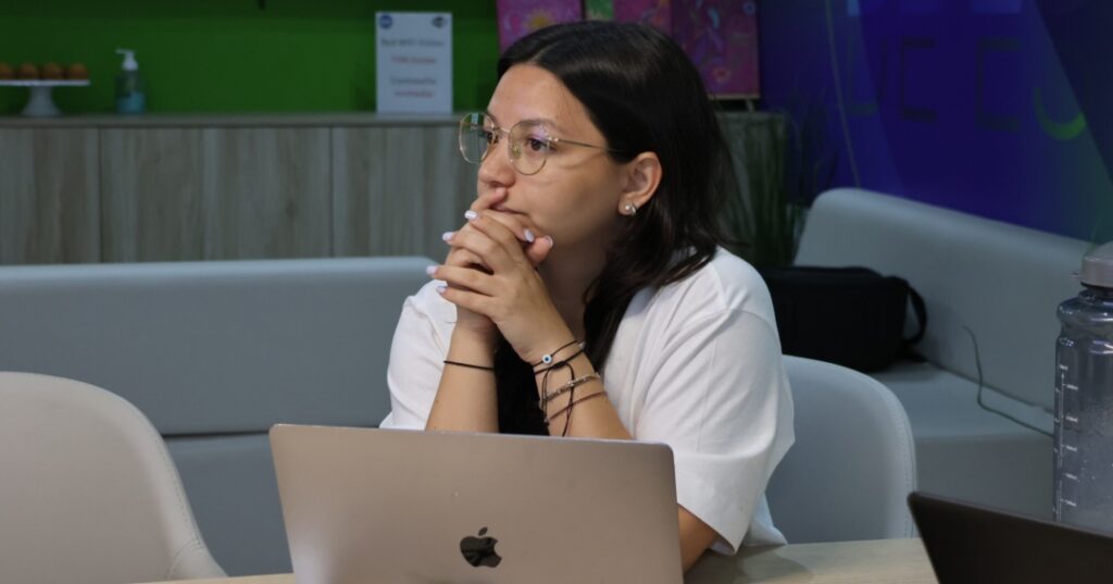 Reseñas de Nuestra Identidad