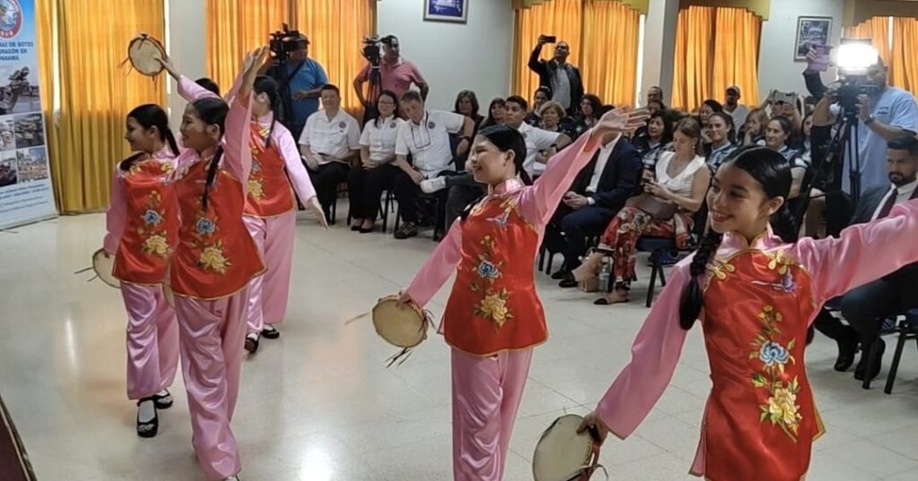 Décimo aniversario de los Botes de dragón