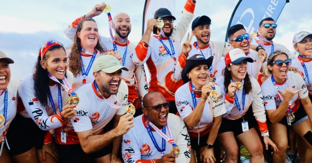 Carrera de Botes de Dragón