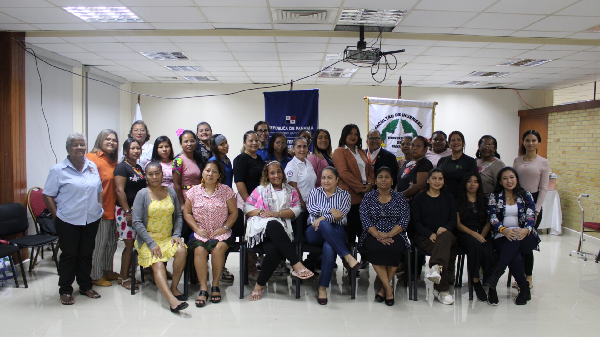 liderazgo comunitario femenino