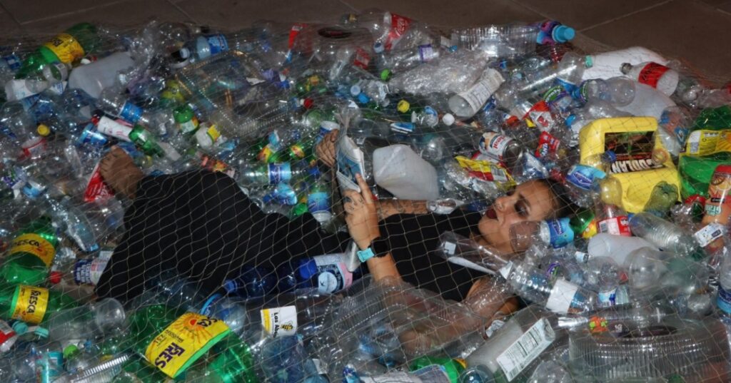 Hoja de ruta de acción por los plásticos