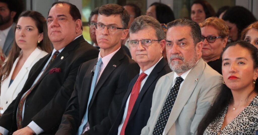 Hoja de ruta de acción por los plásticos