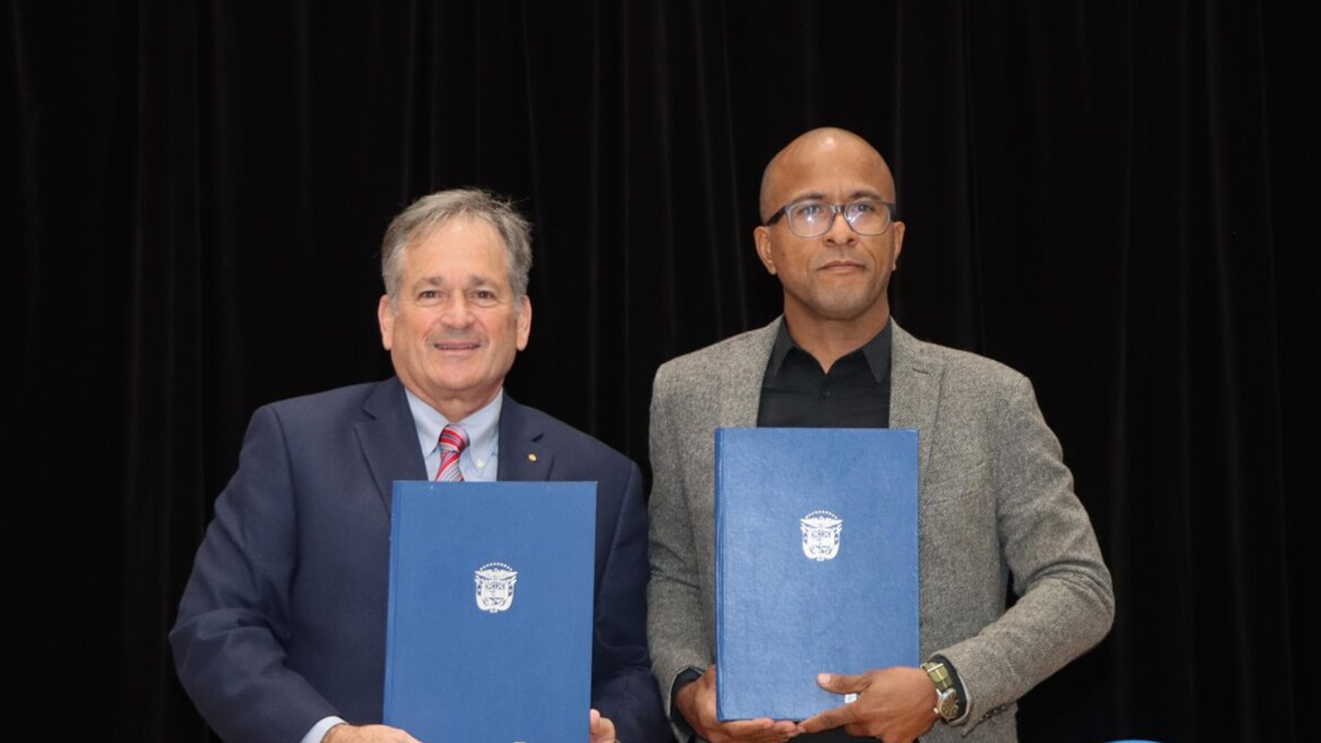 MiAMBIENTE y Fundación Blisstierra