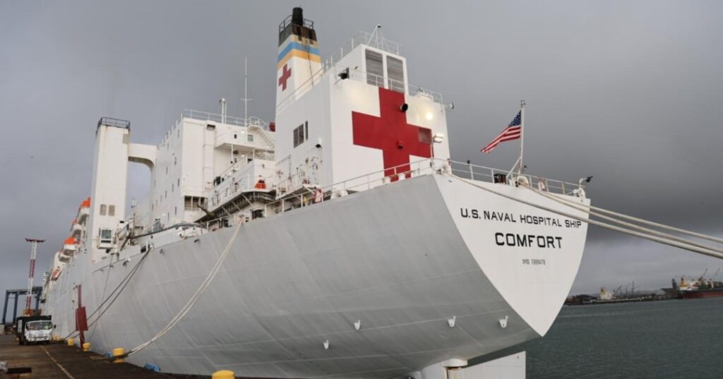 USNS Comfort en Panamá