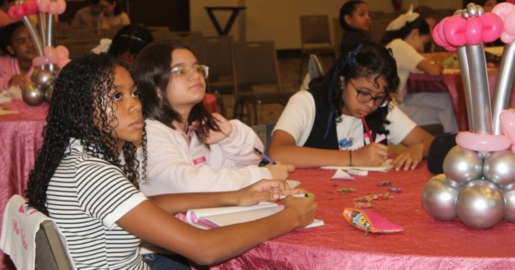 Chicas para la Matemática