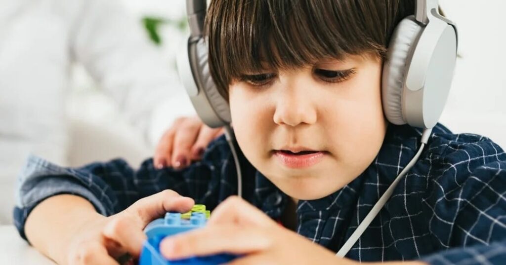 VIII Subasta Anual de Arte “Oír es Vivir”