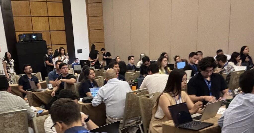 Hackathon Copa Airlines – Amazon Web Services (AWS): Tecnología en Acción