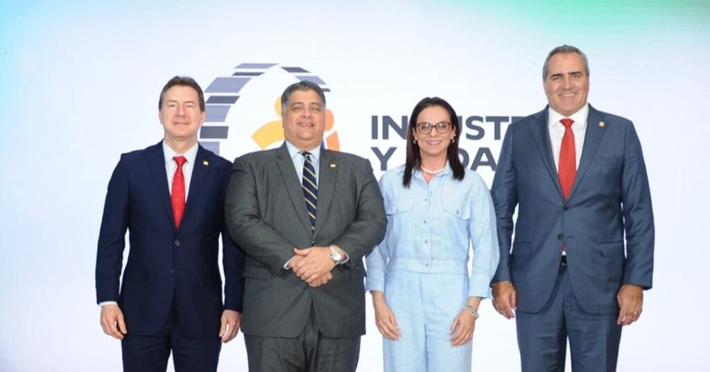 Industria y Vida: El Ciclo del Progreso