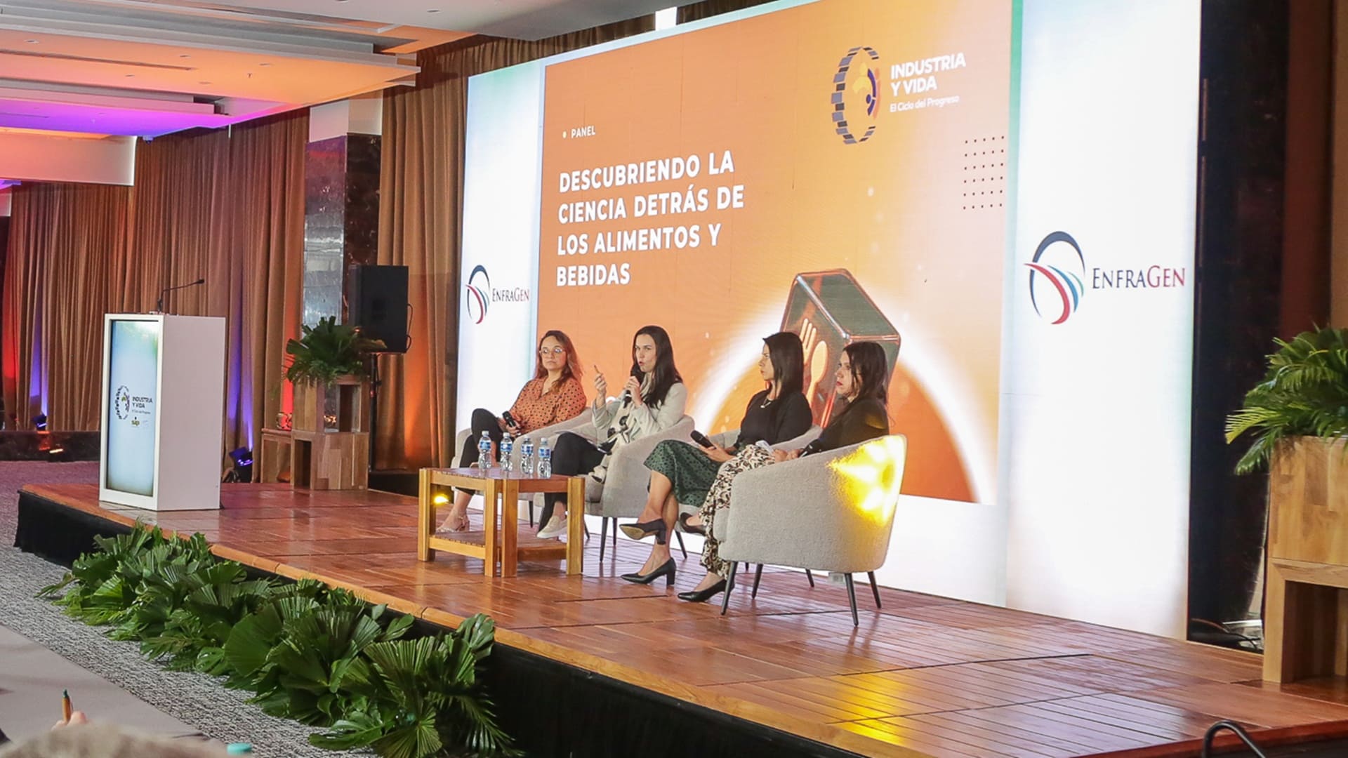 Industria y Vida: El Ciclo del Progreso