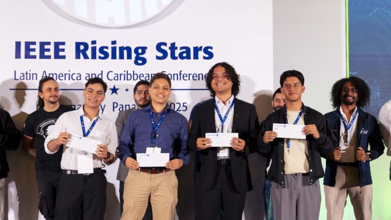 Hackathon Copa Airlines – Amazon Web Services (AWS): Tecnología en Acción