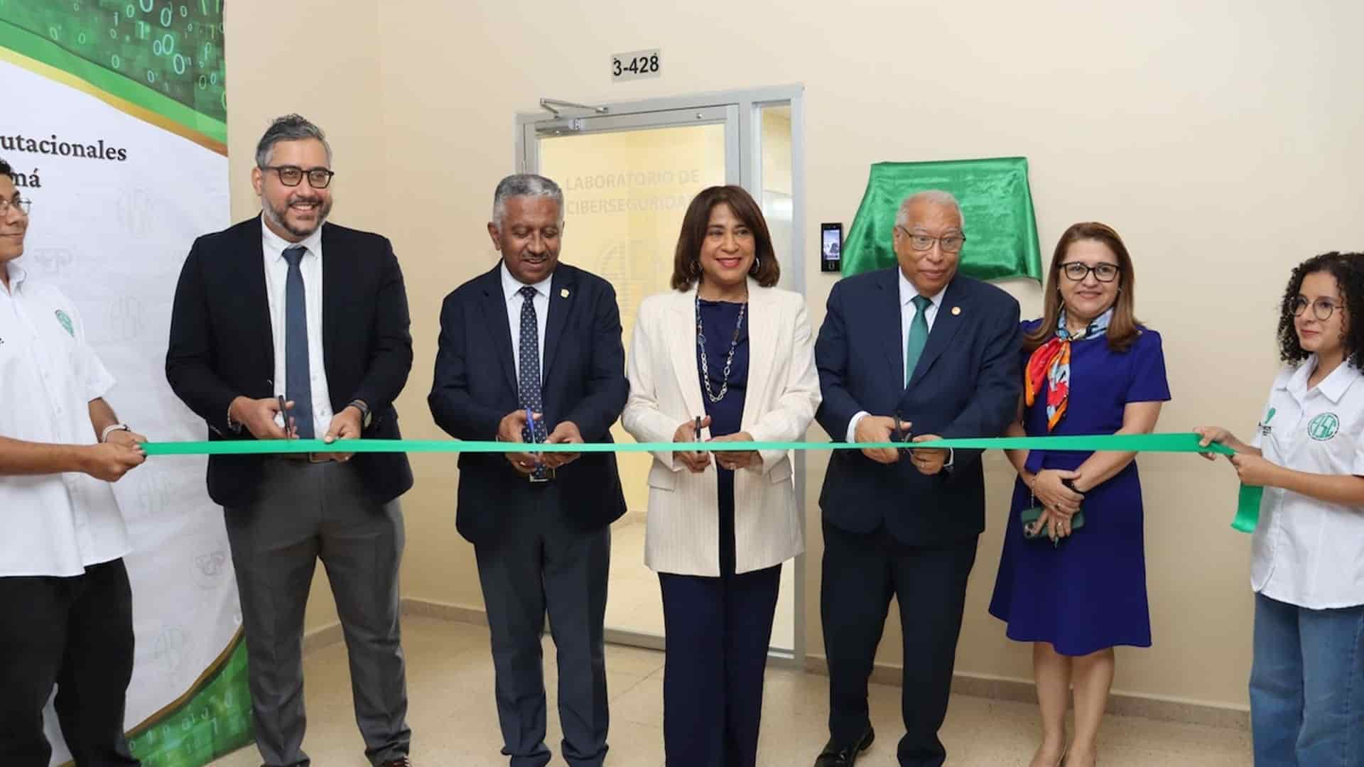 Nuevos laboratorios de la UTP